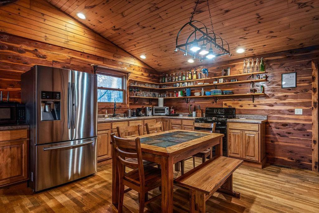 Fly Away Cabin- Modern, Serene, And Convenient Compton Esterno foto